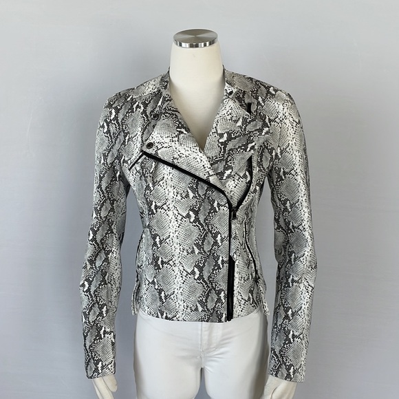 NWOT Bagatelle Gray Snake Moto Jacket Size Small - Picture 4 of 11